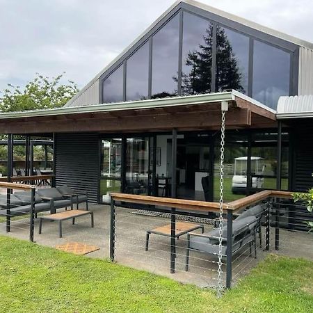 The Clubhouse Villa Hamilton Eksteriør bilde